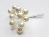  Dekorácia perlička na drôtiku 15 mm krémová