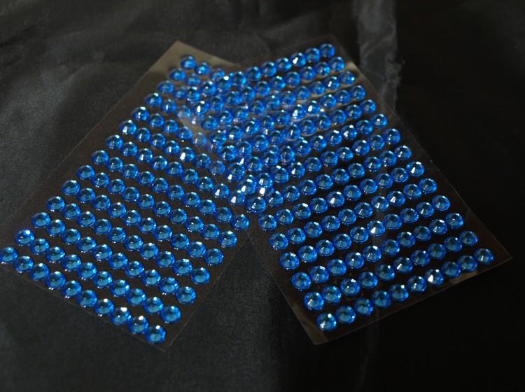 Samolepiace kamienky 6 mm modré
