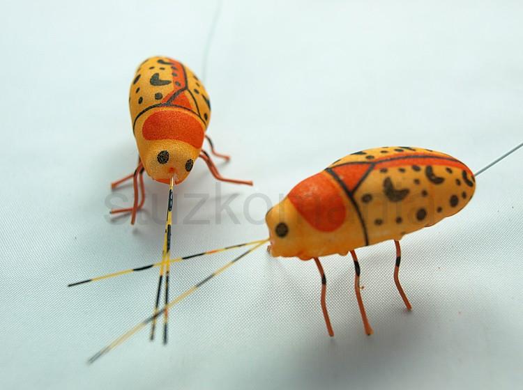 Zápich chrobák oranžový