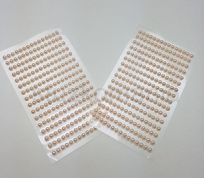 Samolepiace perličky 4 mm krémové