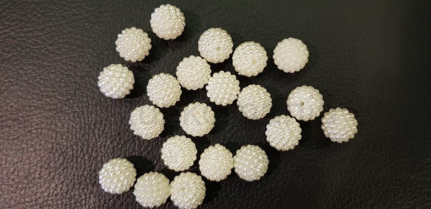 Perličky 14 mm krémové